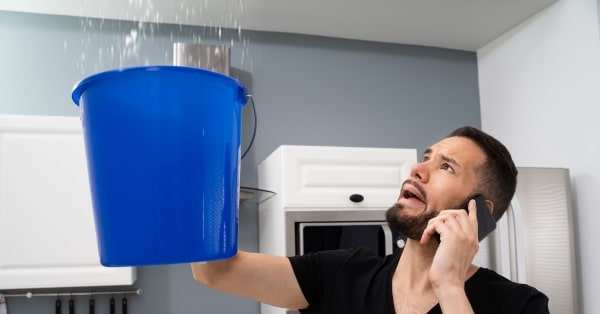 איך למנוע נזקי מים בבית